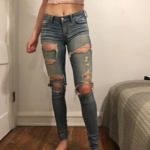 American Eagle Ripped Jegging